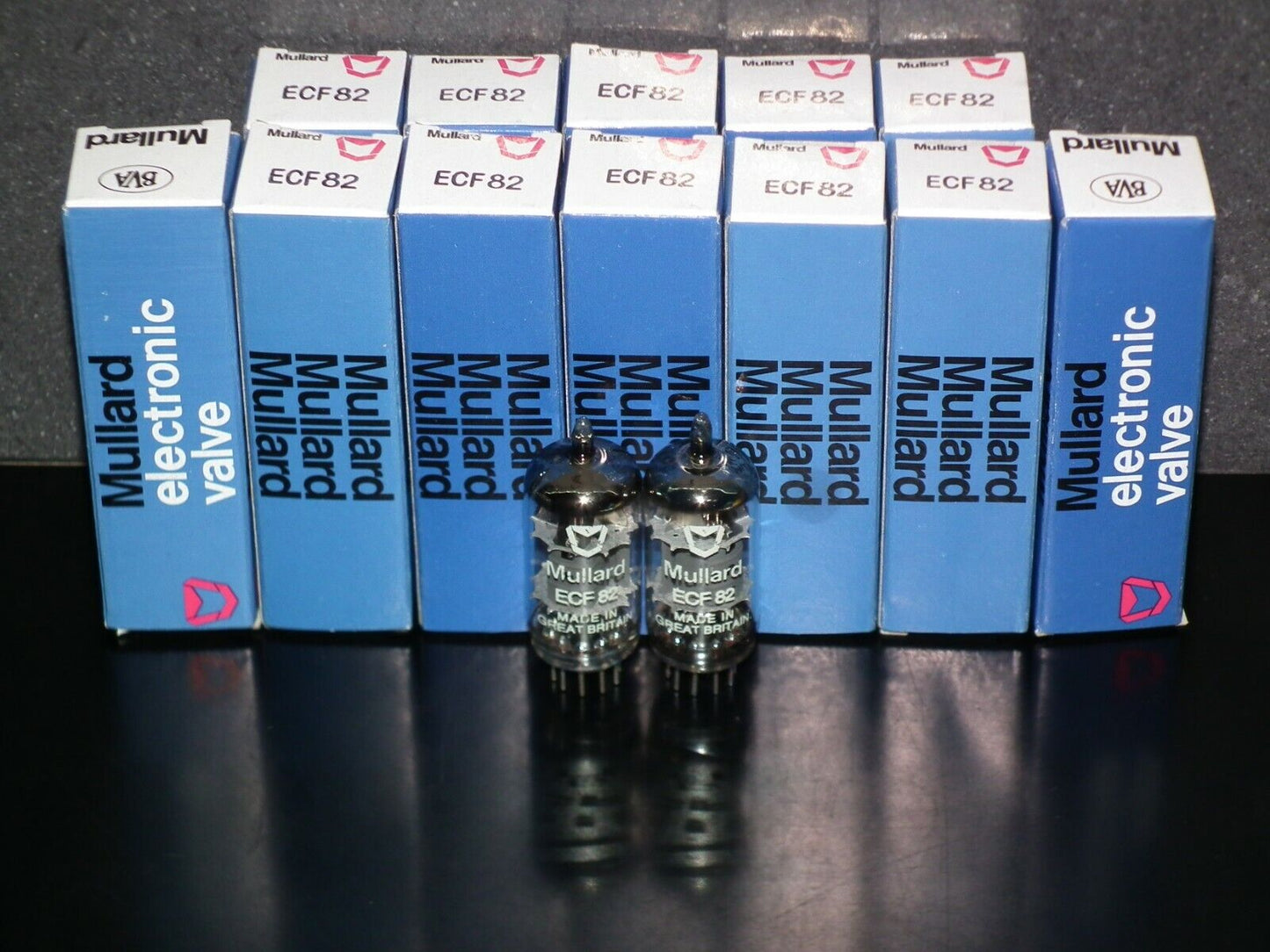 Platinum matched pair (2 tubes) ECF82 / 6GH8A / 6U8 Mullard made back in 70s.