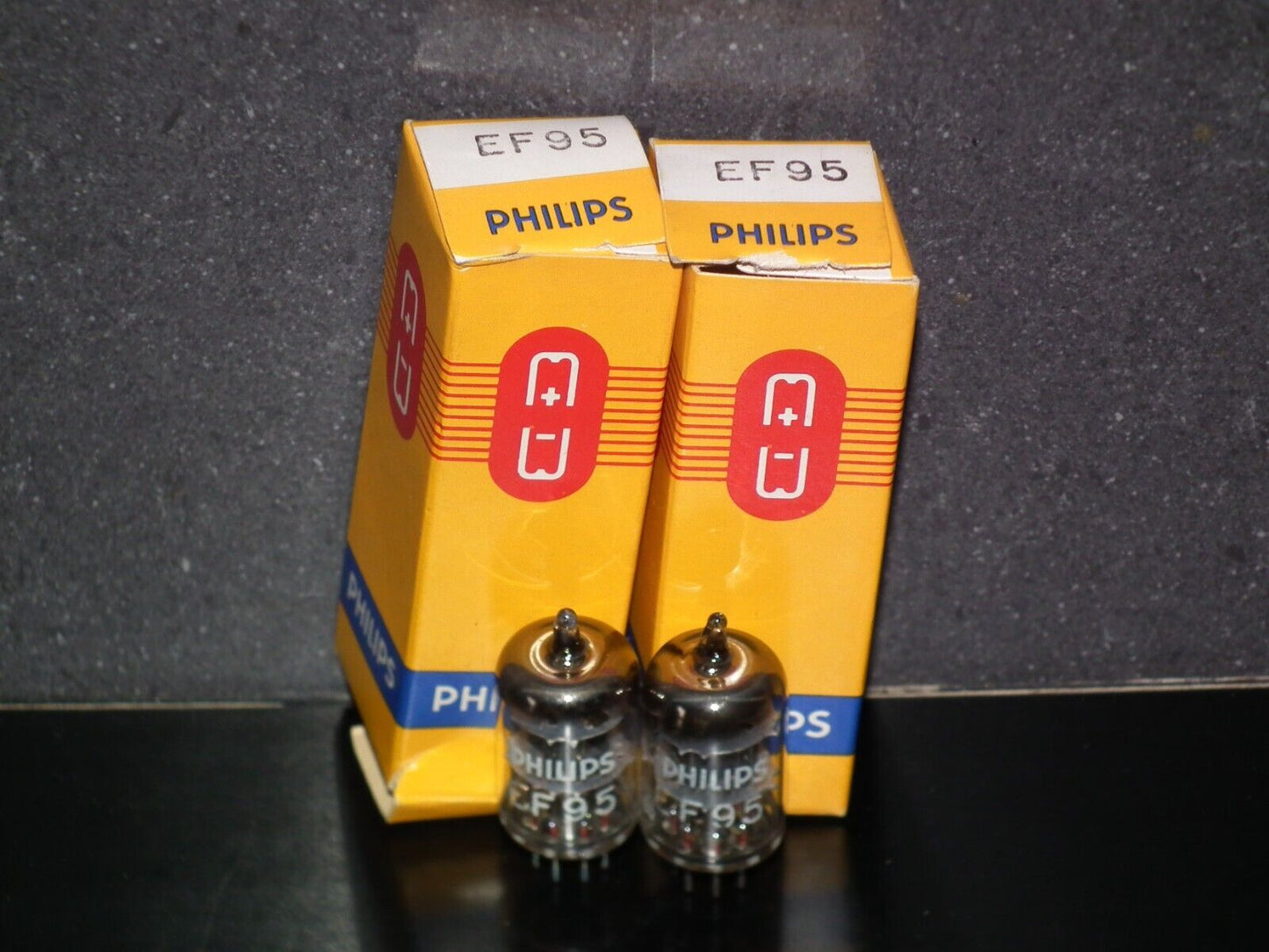 Matched Pair 5654 6AK5W EF95 Mullard Philips Square Getter Microphone