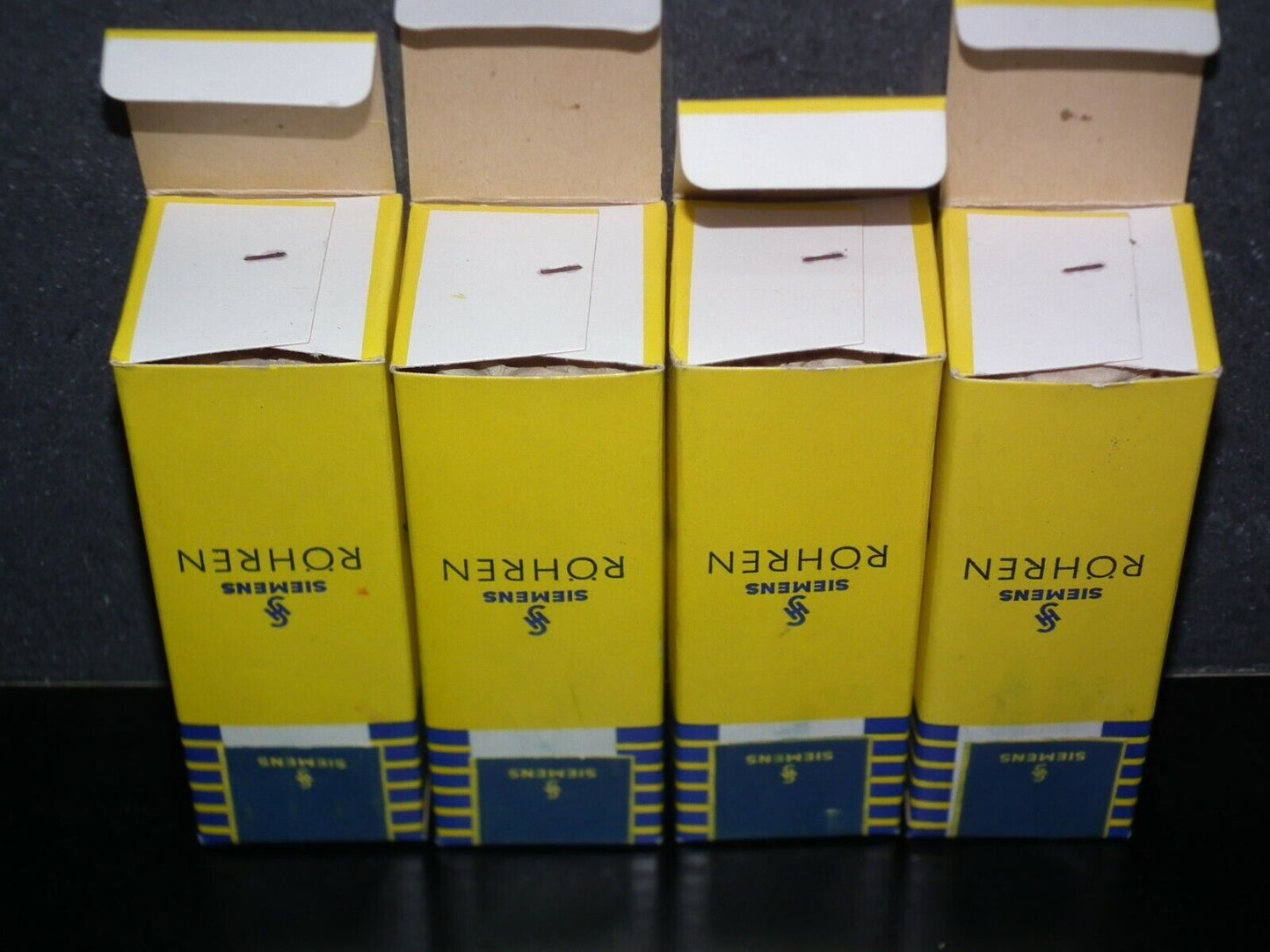 Pair (2) C3g Siemens NOS NIB Unopened The same batch close code numbers Old Type