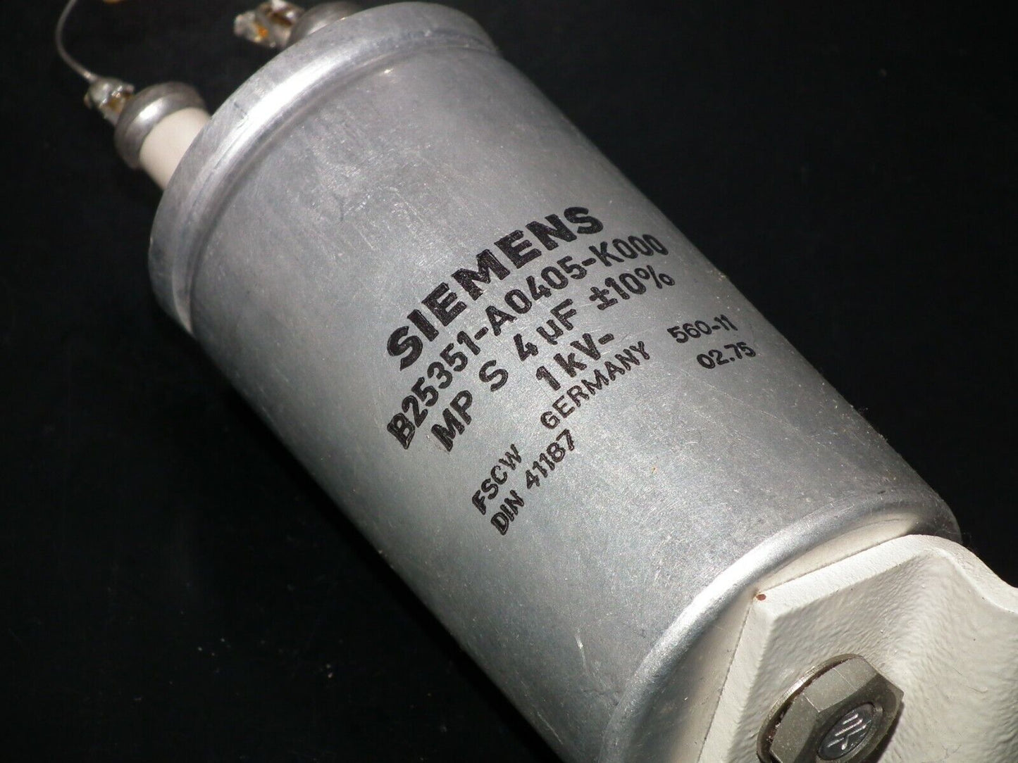 One vintage Siemens PIO capacitor 4u 1000V Klangfilm Made in West Germany 1975