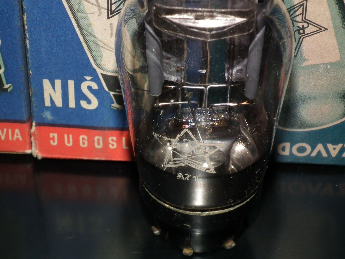 AZ1 RR EI Yugoslavia, old type stem, welded plates, cup disc getter made in 1951