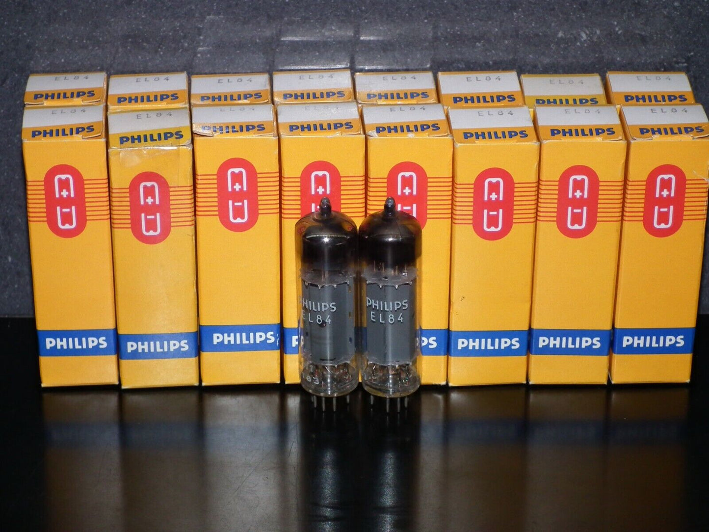 EL84 6BQ5 Mullard - NOS NIB platinum matched pair Blackburn 1971 branded Philips