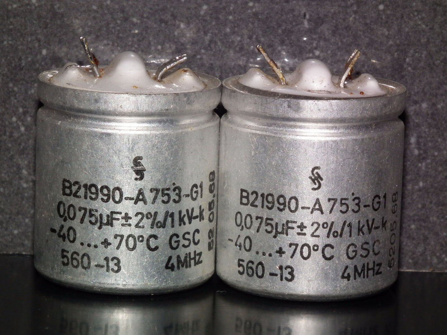 Two vintage Sikatrop Capacitors 0.075mfd / 1KV Siemens Klangfilm Hi End 75nF 1KV