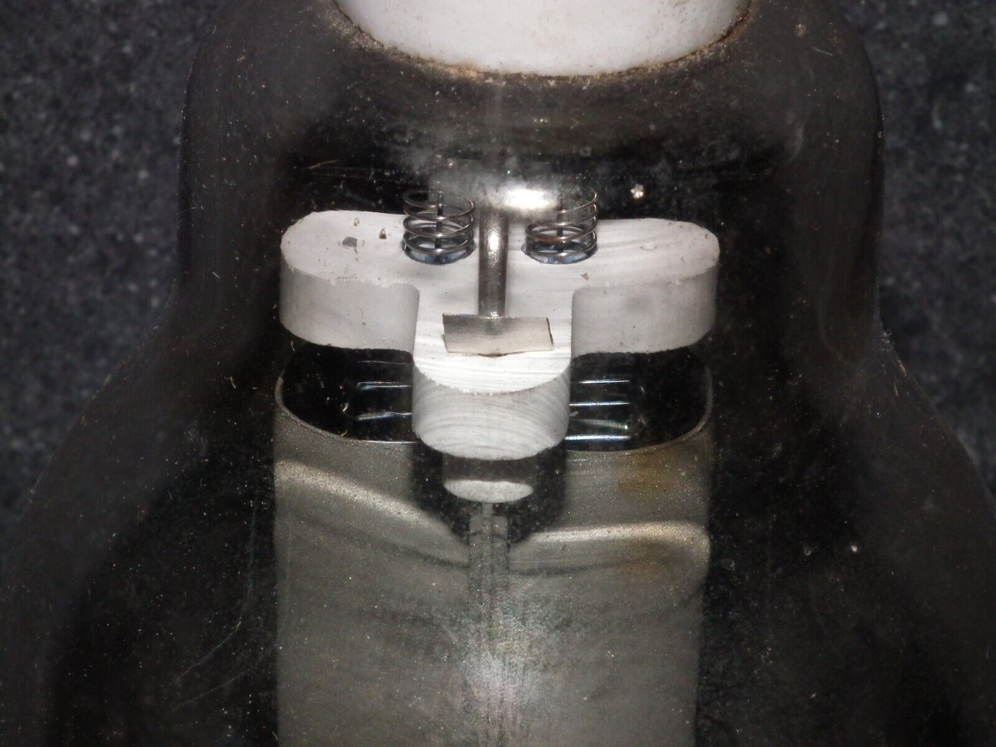 OT100 Tungsram NOS White Ceramic Base 8005 RCA Equivalent McIntosh MI-200