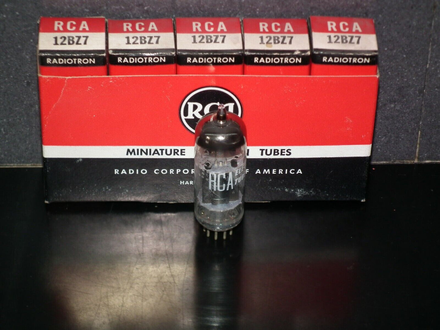 12BZ7 RCA NOS NIB Long Oval Plates Low Noise Black Plates Carbonized Nickel