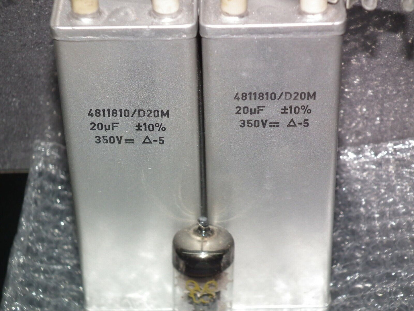 Two vintage Siemens PIO capacitors 20 uF / 350V Klangfilm tube audio
