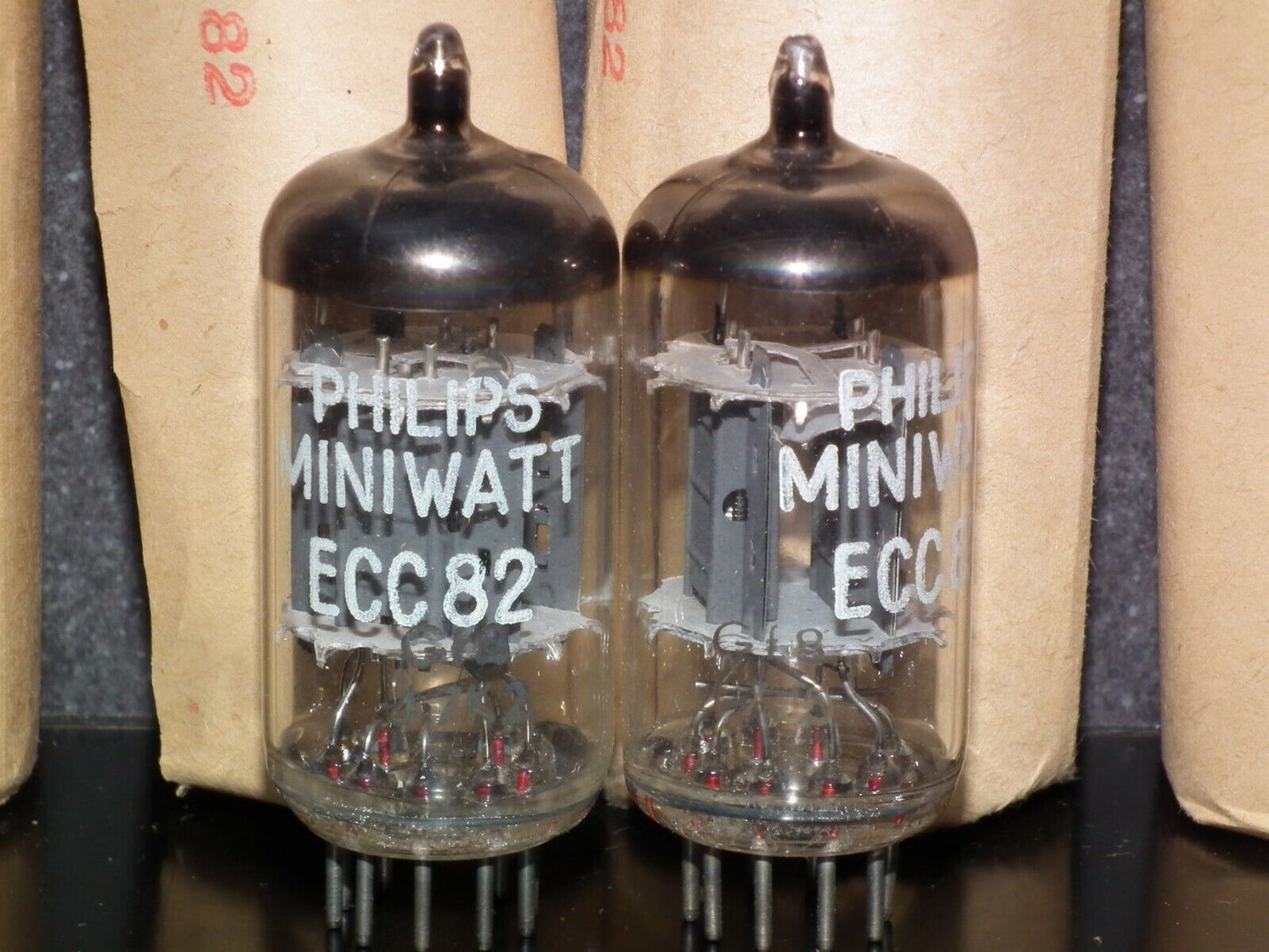 ECC82 12AU7 Philips Holland NOS Platinum Matched Pair Heerlen Plant 1967