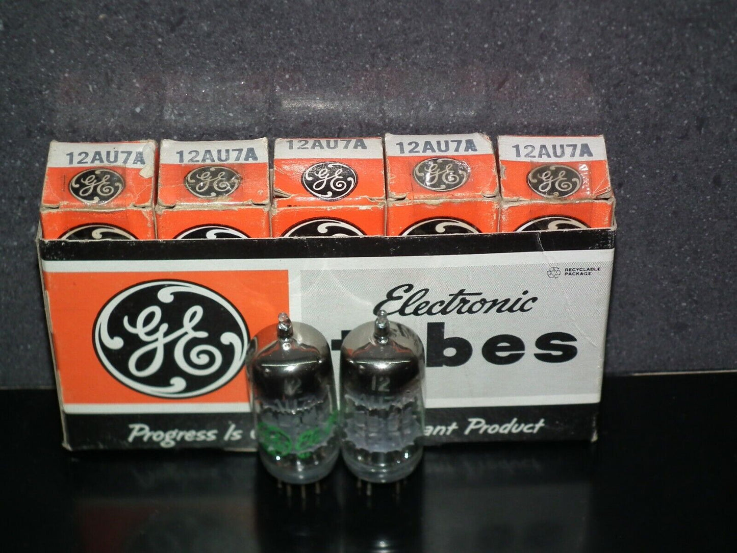 12AU7A General Electric ECC82  - Platinum Matched Pair - NOS NIB Green printing