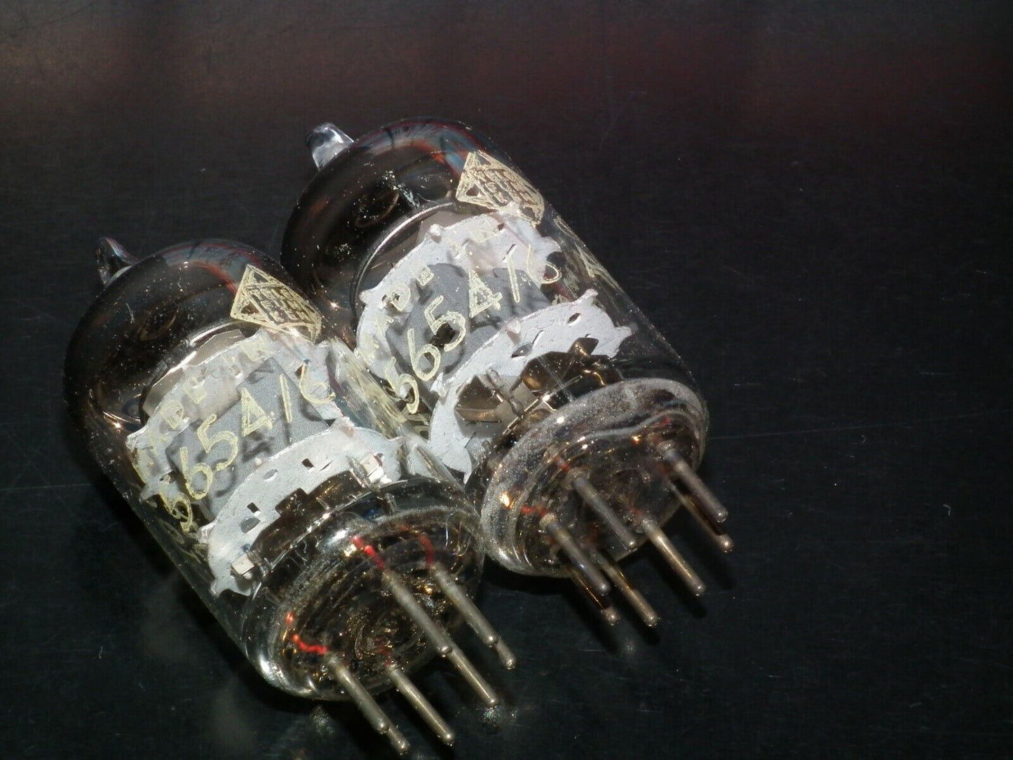 Genuine Telefunken Platinum Matched Pair 5654 EF95 NOS diamond bottom Little Dot