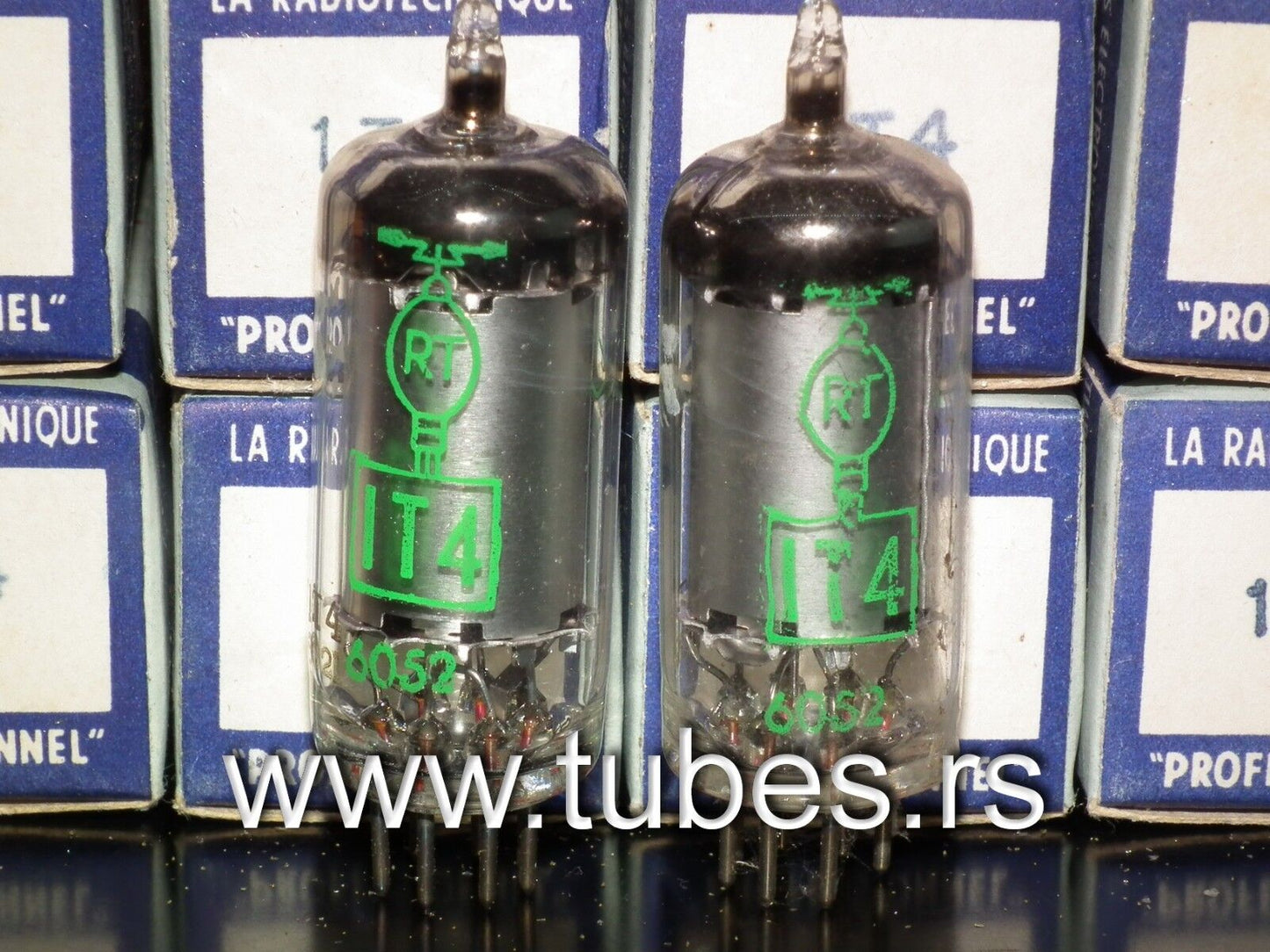 1T4 DF91 RTC NOS NIB rare old inclined square getter 1T4