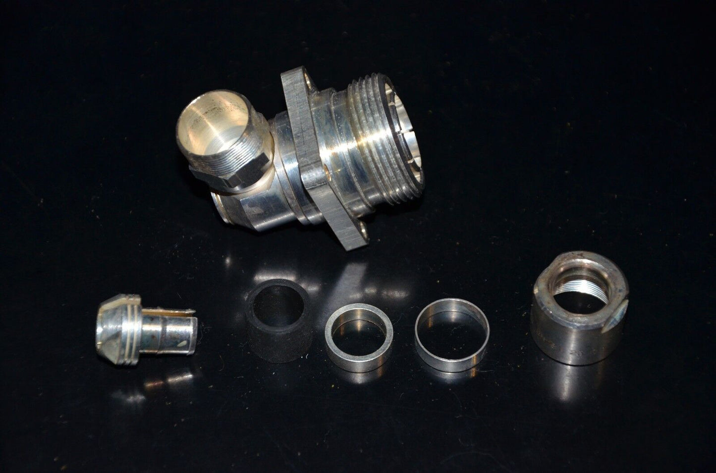 One NOS Spinner 7/16" DIN Female Silver plated coax connector made in W.Germany