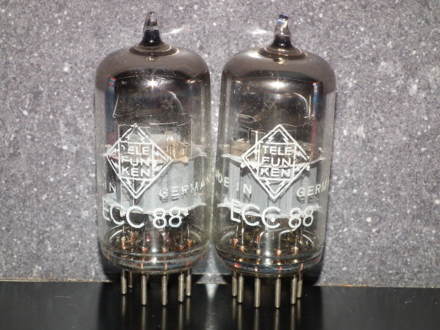 ECC88 Telefunken 6DJ8 Matched Pair Used Tested 90%, Diamond bottoms Berlin codes