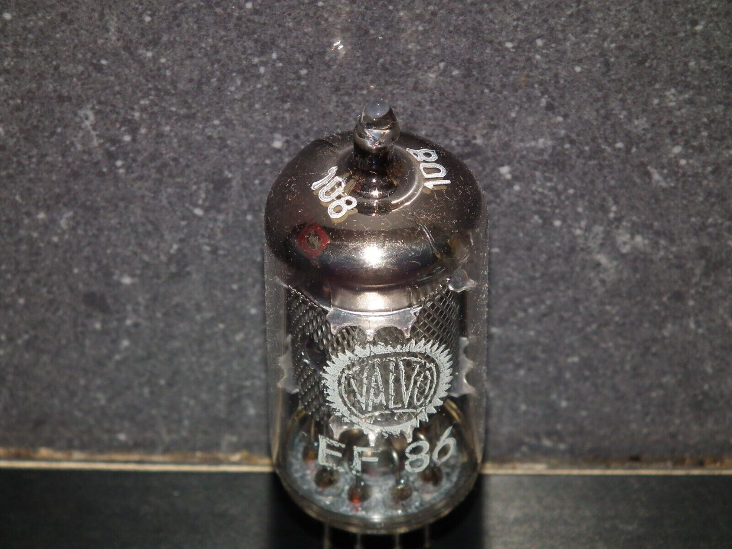 EF86 Valvo 6267 NOS NIB Original White Box Mesh anode, early 60s, low noise