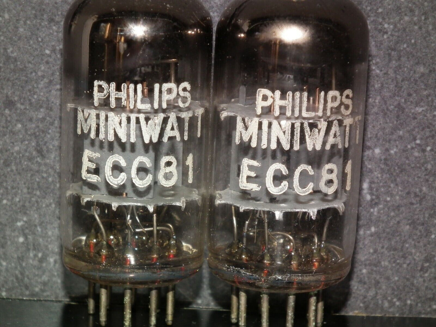 ECC81 12AT7 Philips Holland Flat Foil Crossbar D Getter (Used, matched pair)