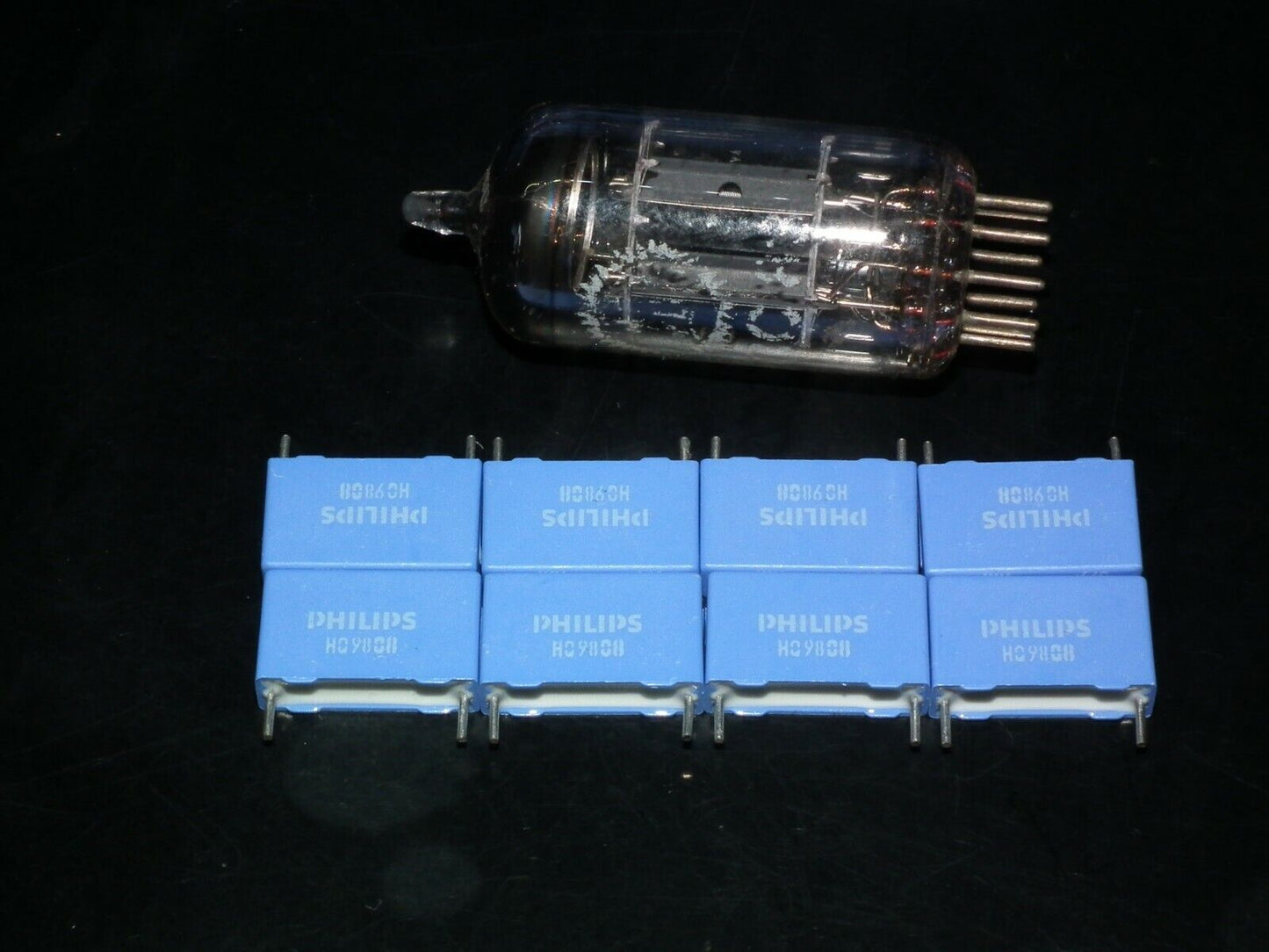 Four (4psc) vintage NOS MKP capacitors 120nF 250V Philips Polypropylene Film 379
