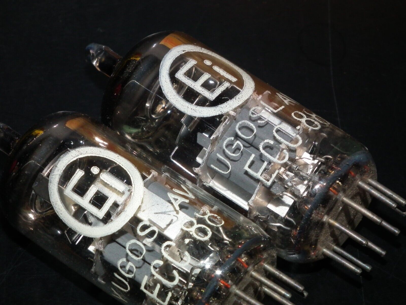 matched pair Valvo = 6DJ8 Philips ECC88 DESK SILVER NEW/NIB in Box Röhre Tube 02 matched pair Valvo = 6DJ8 Philips ECC88 DESK SILVER NEW/NIB in Box Röhre Tube 02