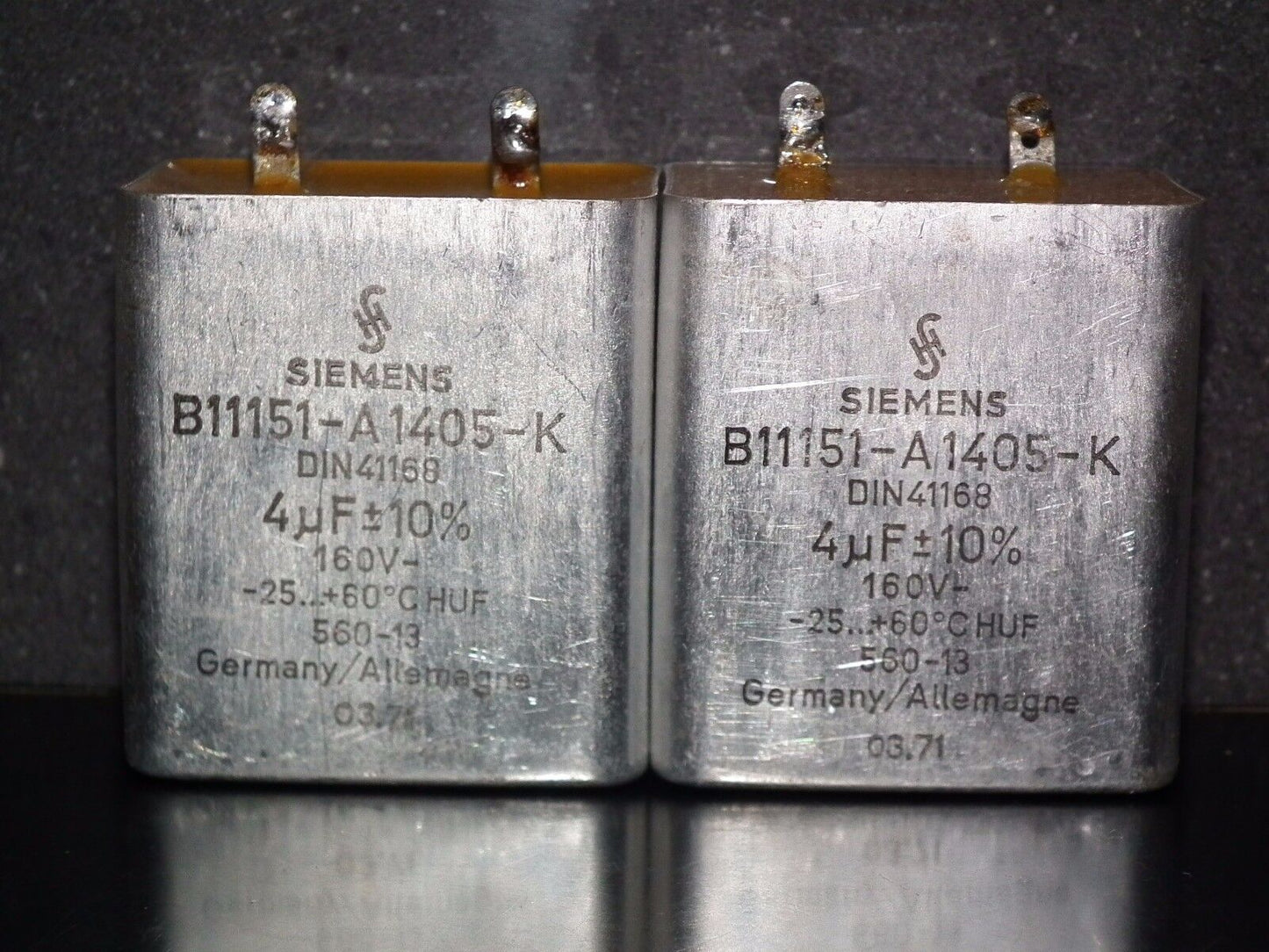Two vintage Siemens PIO capacitors 4 uF 160V Klangfilm Made in Germany 1971 4mfd
