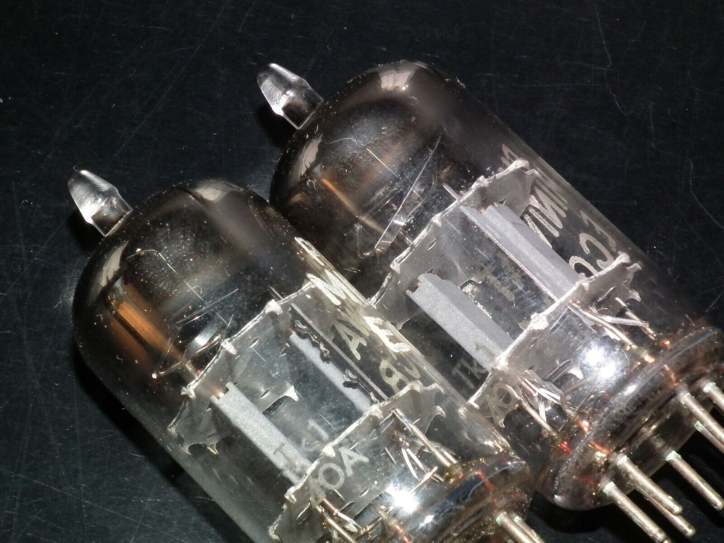 ECC81 12AT7 Philips Holland Flat Foil Crossbar D Getter (Used, matched pair)