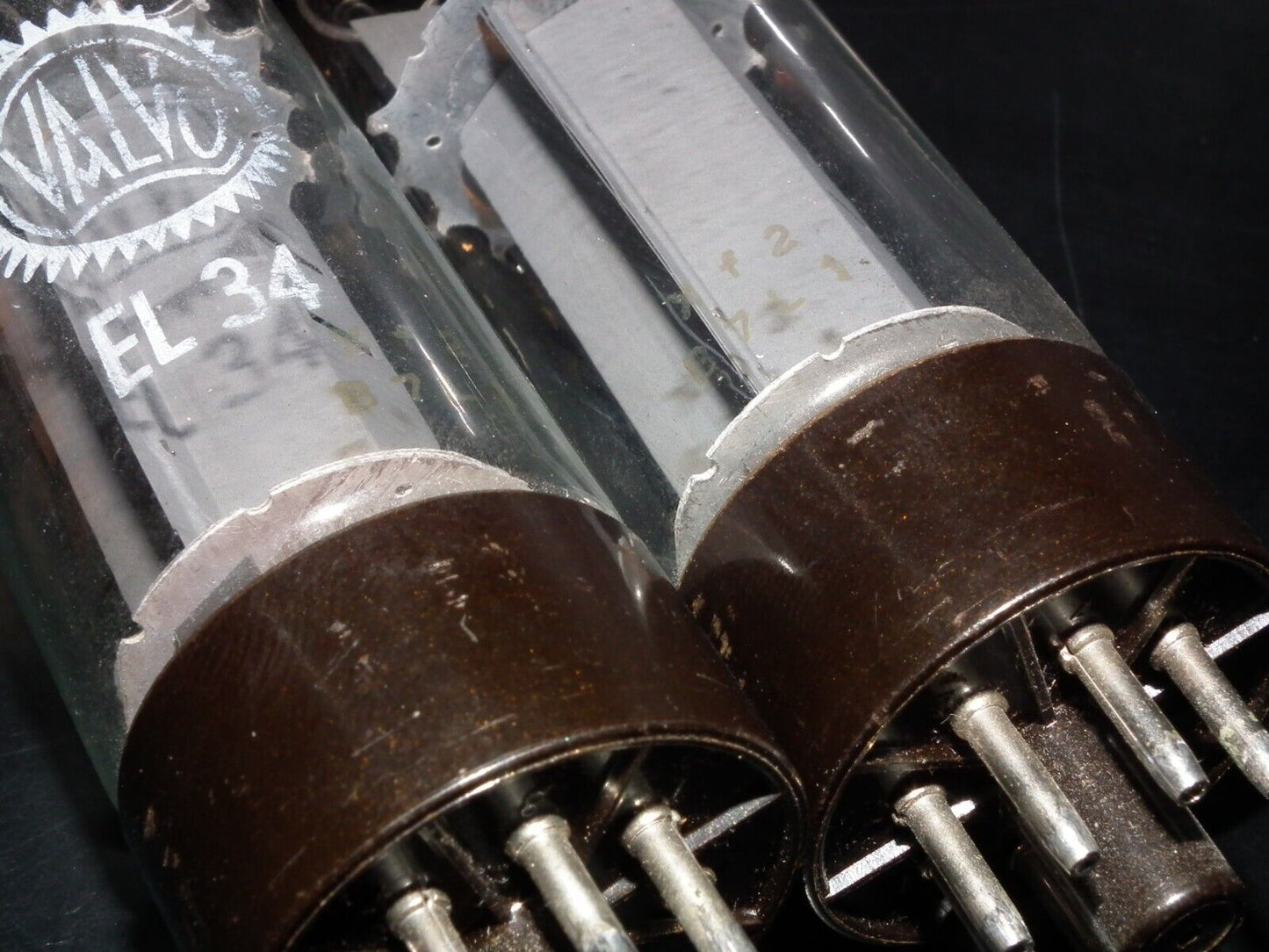 EL34 6CA7 Mullard Xf2 OO  Getter Welded Anodes Platinum Matched Pair 80/100%
