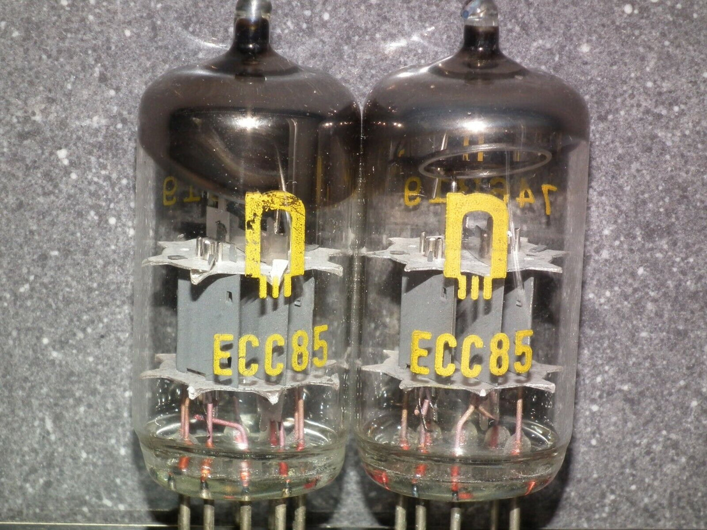 ECC85 6AQ8 RFT NOS Platinum matched pair, old type early 70s East Germany
